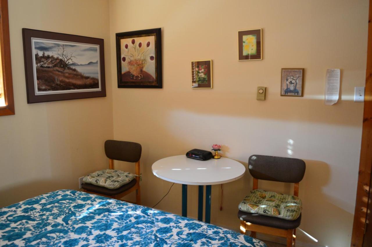 Estuary House Reflexology B&B Courtenay Bagian luar foto