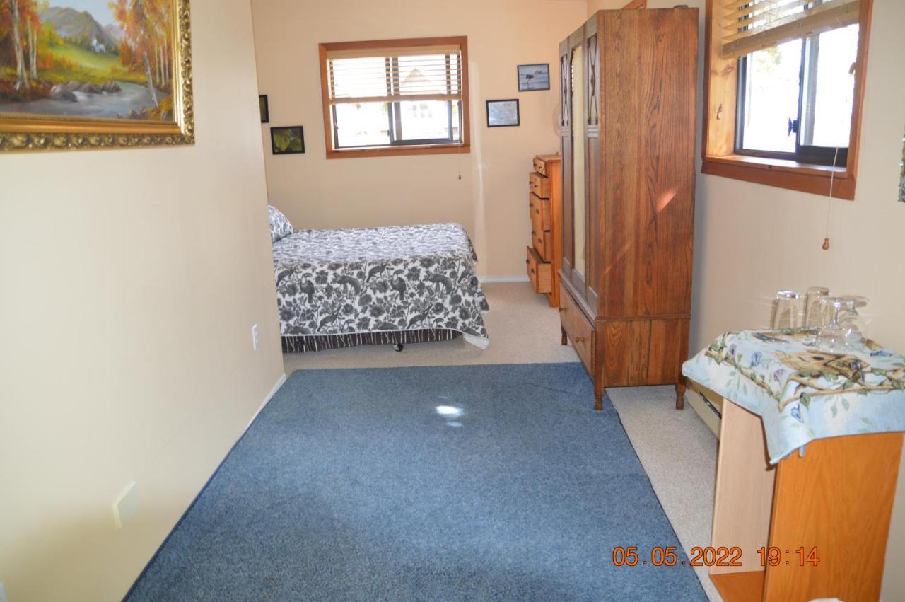 Estuary House Reflexology B&B Courtenay Bagian luar foto
